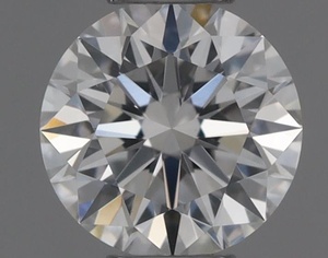 Round diamond — real photo
