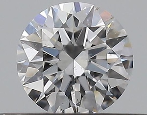 Round diamond — real photo