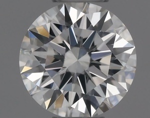 Round diamond — real photo