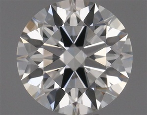 Round diamond — real photo