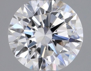 Round diamond — real photo