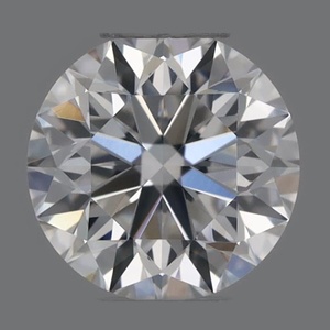 Round diamond — real photo