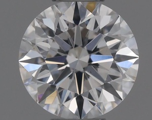 Round diamond — real photo