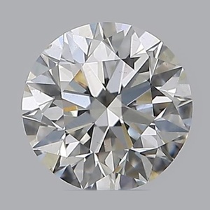 Round diamond — real photo