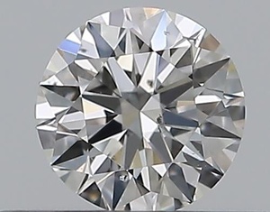 Round diamond — real photo