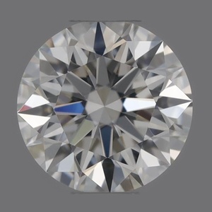 Round diamond — real photo