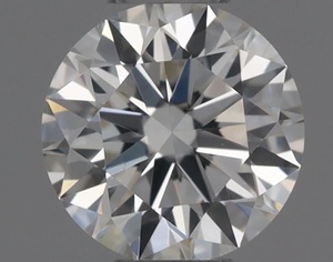 Round diamond — real photo