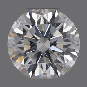 Round diamond — real photo
