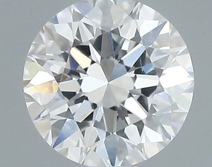 Round diamond — real photo