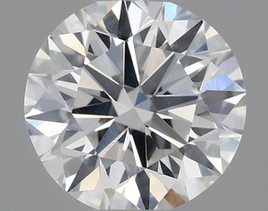 Round diamond — real photo