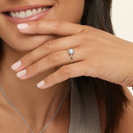 2mm solitaire Engagement Ring - Freesia