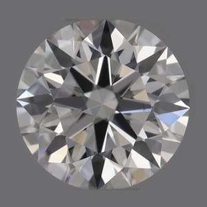Round diamond — real photo