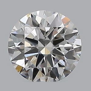 Round diamond — real photo