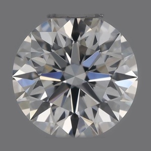 Round diamond — real photo