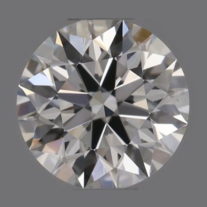 Round diamond — real photo