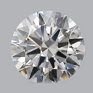 Round diamond — real photo