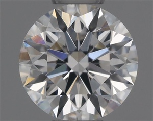 Round diamond — real photo
