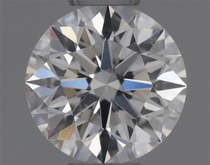 Round diamond — real photo