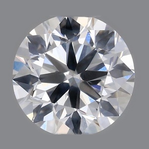 Round diamond — real photo