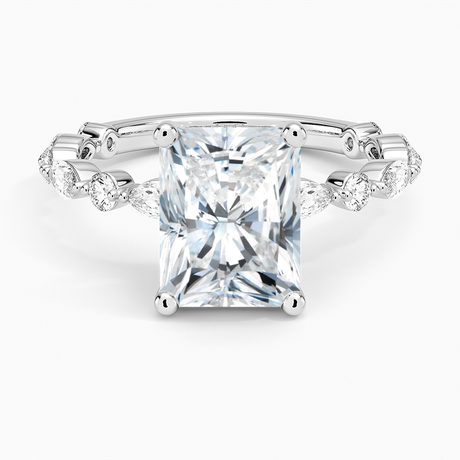 Alternating Marquise and Round Diamond Setting
