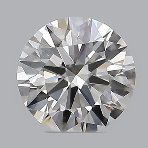 Round diamond — real photo