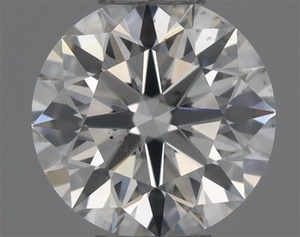 Round diamond — real photo