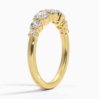 Meredith Graduated Diamond Ring - Brilliant Earth