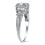 The Breda Ring, smalltop view on a hand