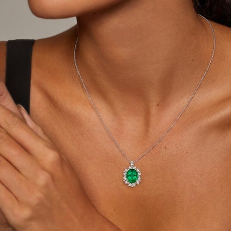Olivetta Lab Emerald and Lab Diamond Pendant Necklace (7/8 ct. tw.)