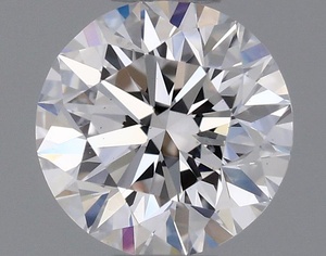 Round diamond — real photo