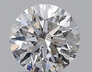 Round diamond — real photo