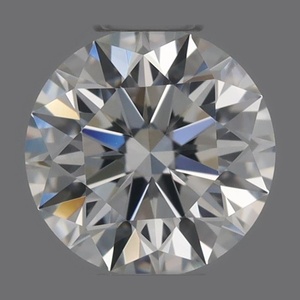 Round diamond — real photo