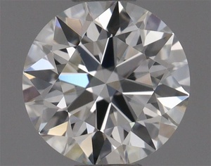 Round diamond — real photo