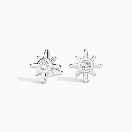 Sol Starburst Diamond Stud Earrings (1/10 ct. tw.)