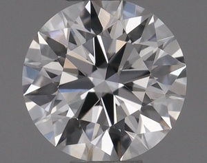 Round diamond — real photo