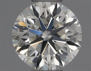 Round diamond — real photo
