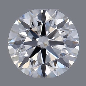 Round diamond — real photo