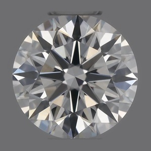 Round diamond — real photo