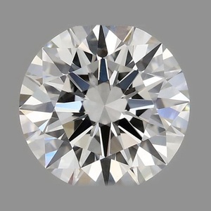 Round diamond — real photo