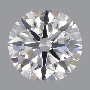 Round diamond — real photo