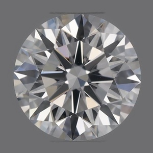 Round diamond — real photo