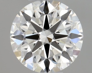Round diamond — real photo