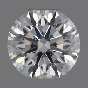 Round diamond — real photo