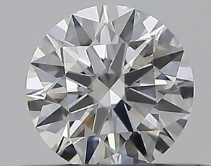 Round diamond — real photo