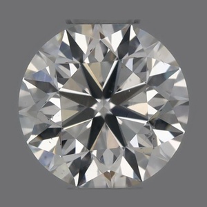 Round diamond — real photo