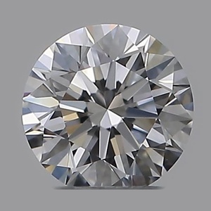 Round diamond — real photo