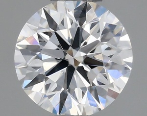 Round diamond — real photo