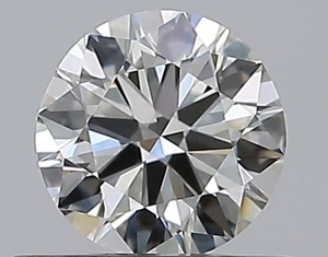 Round diamond — real photo