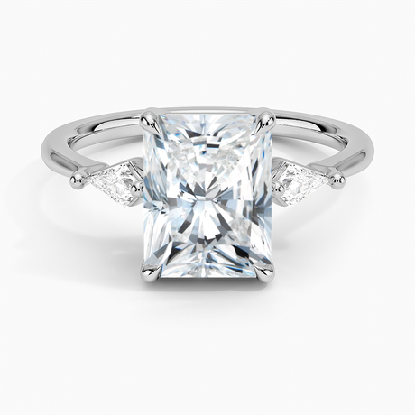 18K White Gold Cometa Three Stone Diamond Ring