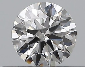 Round diamond — real photo